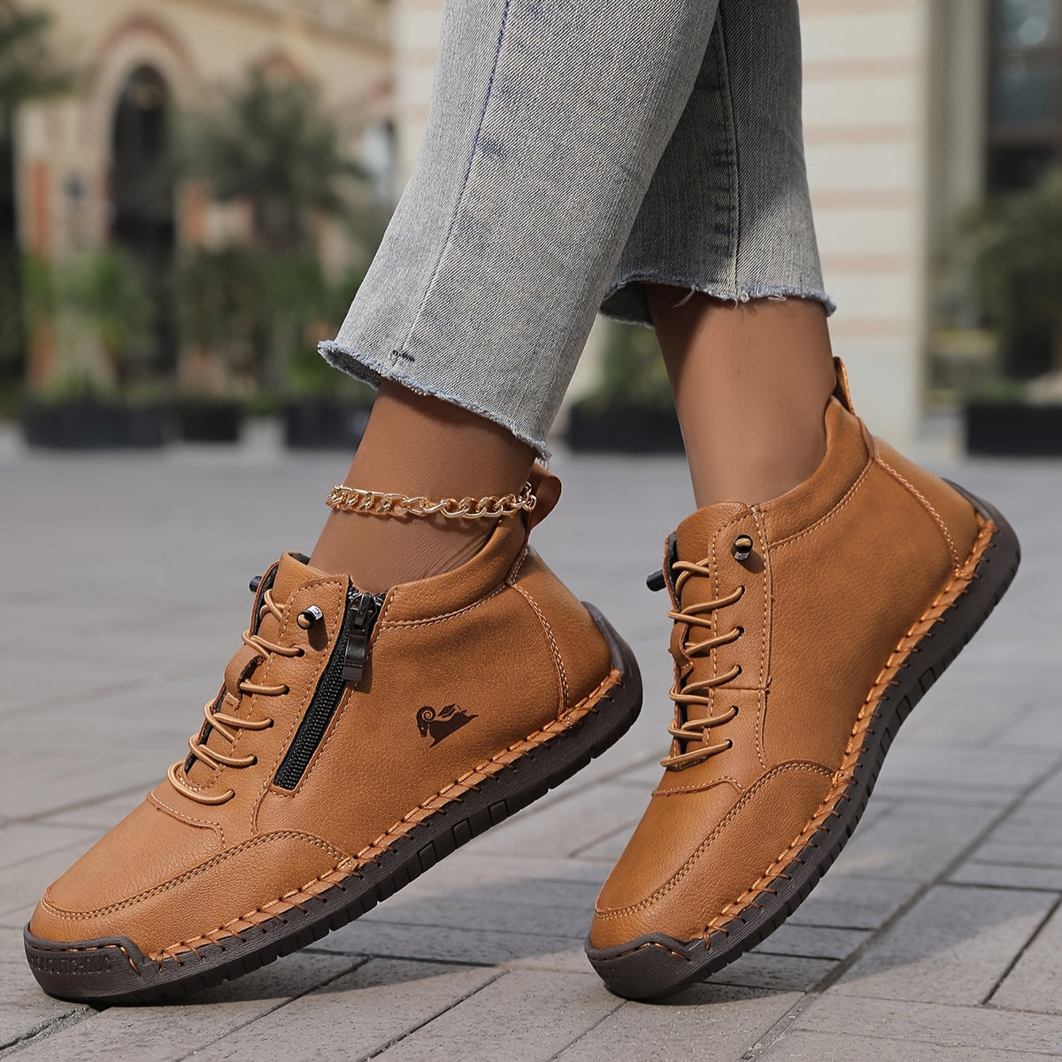 Émy | Supportive Comfort Sneakers